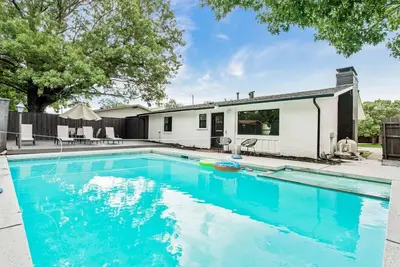 Image de High Vista · Cozy and Stylish Boho Home with Pool and Hot Tub