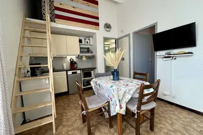 Image de Appartement 2 pièces mezzanine climatisé avec terrasse - 450m de la plage, parking inclus, Saint Cyprien