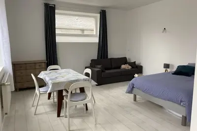 Studio neuf à moins de 5 minutes des plages de la Côte de Granit Rose