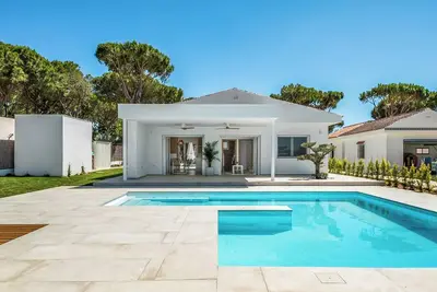 Image de Maison de vacances \"Casa Robert\" avec piscine, jardin et Wi-Fi