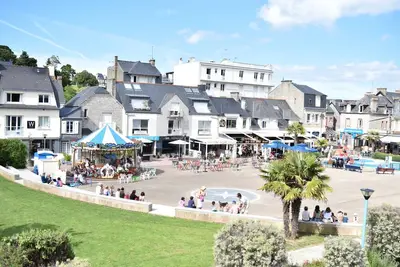 Superbe appartement terrasse 2 pièces situé en plein centre-ville