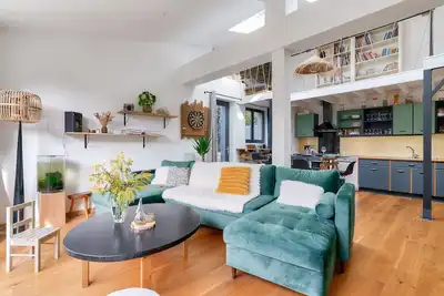 Image de Charmante maison avec jardin fleuri à Nantes