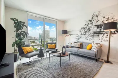 Image de One Bedroom Condo King Bed With City Views