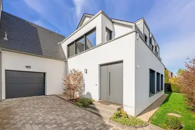 Image de Charming 3br with Balcony, Yard & Sauna