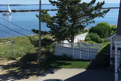 Image de 250 Feet from the Ocean!