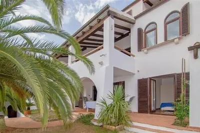 Image de Lovely place with garden and view