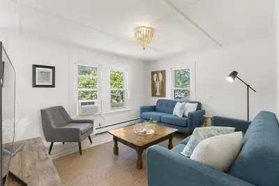 Image de Surf's up! 3 bedroom cottage 1 mile from the beach