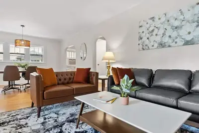 Image de New Charming 3bedrm Bungalow on Beautiful Street