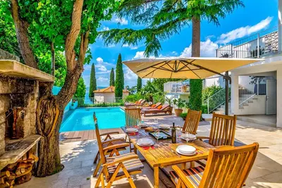 Image de Villa Fredek - Quatre Chambres Villa, Couchages 8