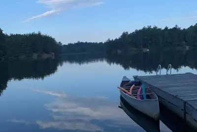 Image de Lakefront Cottage in Muskoka, with Lake Views from Every Room