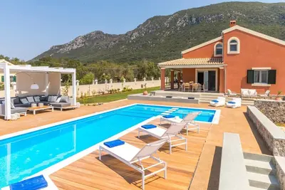 Image de Villa Illios - Trois Chambres Villa, Couchages 6