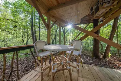 Image de Luxury, Secluded Treehouse on the Rivanna River
