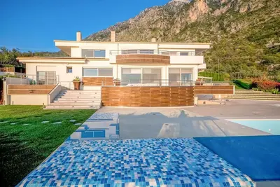 Image de Villa Firai - Quatre Chambres Resort, Couchages 8