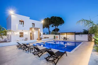 Image de Villa Grayling - Deux Chambres Villa, Couchages 6