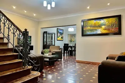 Beautiful 3 bedrooms 3. 5 baths house in a great area of Miraflores - Lima