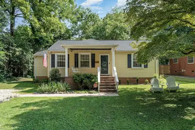 Image de Charming Chantilly, Hip Location near Plaza Midwood & Midtown! Very Walkable!
