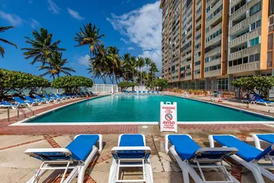 Image de Condado Beach (San Juan, Pr) front Condo 2br\/2ba