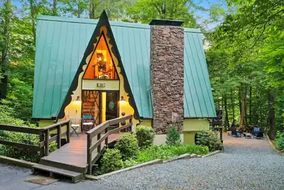 Image de ! New! A-Frame, Firepit, Hiking, Festivals