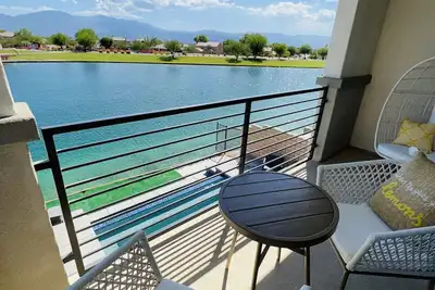 Luxury Lake House for Coachella, Polo, Tennis & Golf Events w Pool Table & Pool
