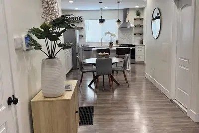 Image de The Franklinton Get Away | 3-Bdr Home Mins From Downtown Columbus