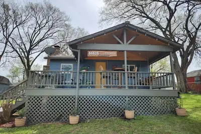 Image de Calhoun Lakehouse on Monkey Island