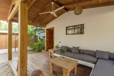 Image de Casa Palma - Casa Palma -- Two Bedroom House with Private Parking, on main road