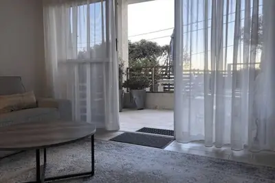 Image de Coogee- Coogy Abbott Street - Approx. $900-$1200 per/week Excellent Coogee Beach Location