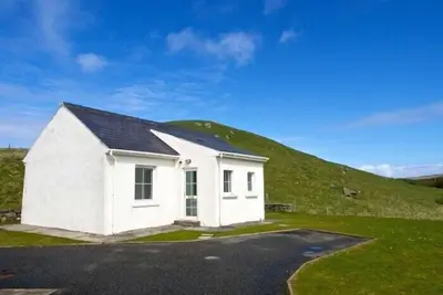 Image de 7b Ardroil, pet friendly, with a garden in Uig Isle Of Lewis