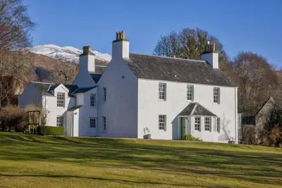 Image de Ardchattan Manse, pet friendly, character holiday cottage in Oban
