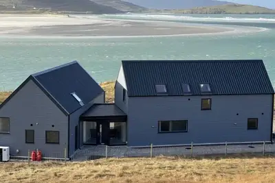 Image de Taigh Rona, pet friendly, with a garden in Tarbert Isle Of Harris