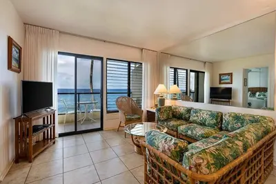 Image de Ocean Views W/Lanai and Island Décor–Poipu Shores