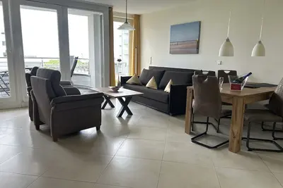 Image de Spacious 3-room vacation apartment with balcony & sea view!