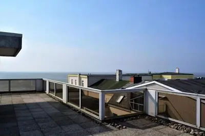 2-room vacation apartment with spacious roof terrace, panoramic view & sea view