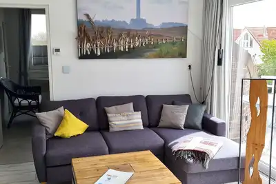 Image de Spacious, comfortable apartment in the Nordhelmsiedlung with balcony