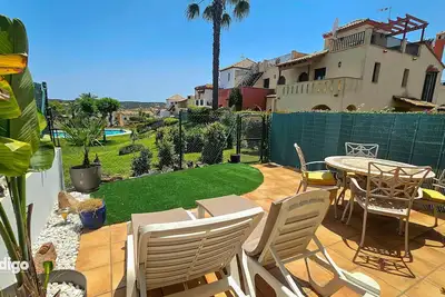 Image de Ann01 Bright 2 bedroom Townhouse