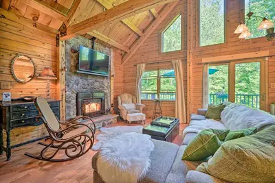 Image de Cozy Mount Snow Chalet w/ Game Room & Hot Tub