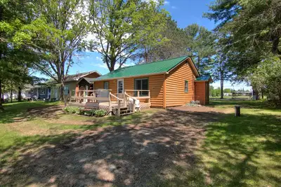 Image de Cozy 2-Bedroom Lake Holcombe Cottage