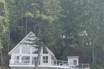 Image de Lakefront on Shuswap- perfect for families