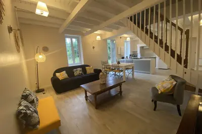 Image de Maison bourbonnaise idéalement placée et calme.