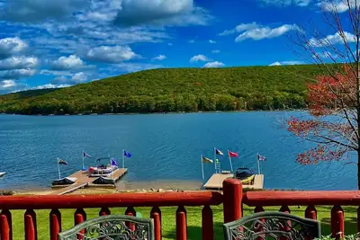 Image de Raccoon Lagoon Deep Creek Lakefront Rental