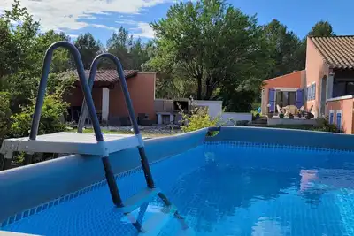 Image de Maison de campagne au pied du Lubéron