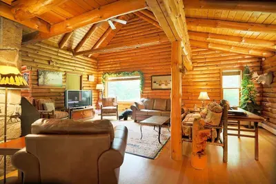 Image de Peaceful Moose - Lovely Home On 3 Acres ~ Great View ~ Screened-In-Porch!