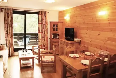 Image de Dans un écrin forestier, résidence au calme.