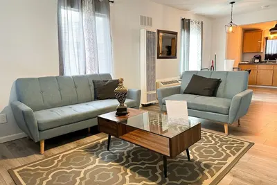 Image de Orange Exeter near downtown