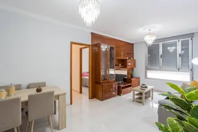 Image de Flatguest Las Canteras Beach 10 + Wifi + 5 Pax