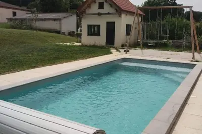 Image de Air-conditioned chalet for 4 people with swimming pool - Albi