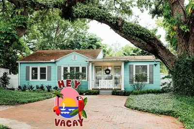 Image de Bungalow by the Bay- An Eco friendly stay in beautiful Tampa Bay!