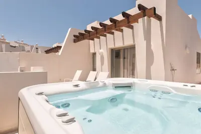 Image de Colinas - Bentor 3. 1 Penthouse 3b Jacuzzi Pool View