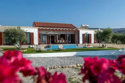 Image de Maison de vacances Loutra pour 1 - 8 personnes avec 4 chambres Ă coucher - Maison de vacances
