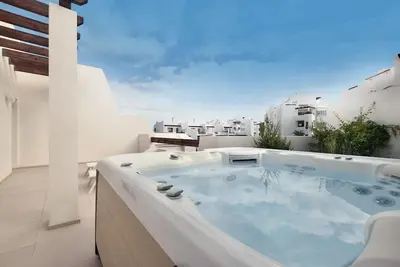 Image de Colinas -Bentor 3. 3 Penthouse Pool View & Jacuzzi 2b